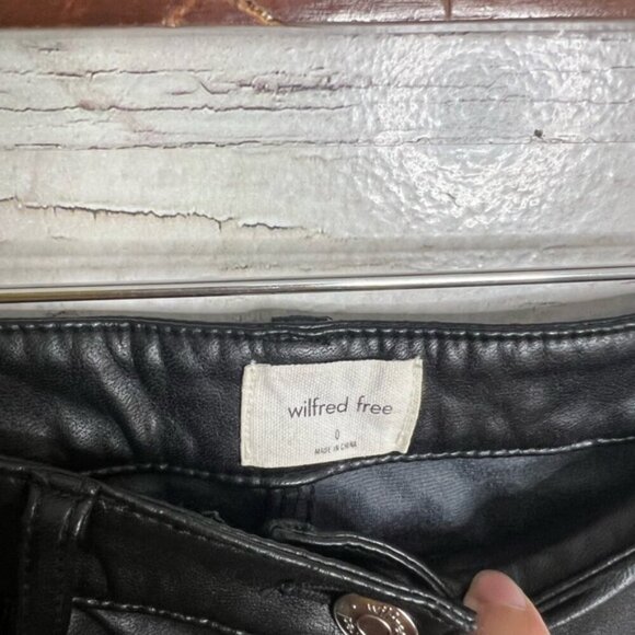 Aritzia Wilfred Free Charm Pant Black size 0 faux leather - Picture 4 of 8